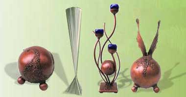 sculpture urns
